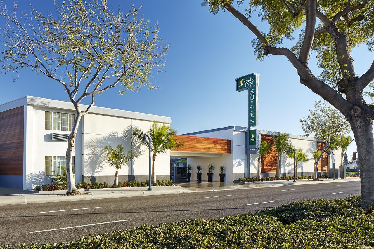 Studio Inn & Suites At Promenade Downey Exterior photo